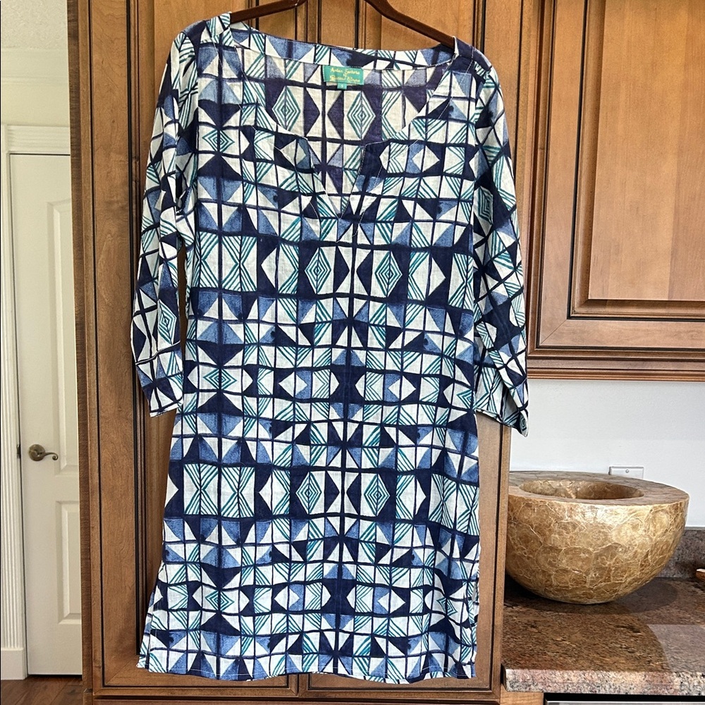 Women’s Geo-Print Swim Coverup in Navy and White